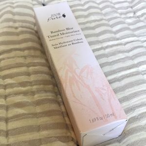 100% Pure | Bamboo Blur Foundation